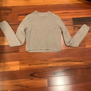 Womens Large long sleeve crop top. Warm and comfortable crop top from Garage.